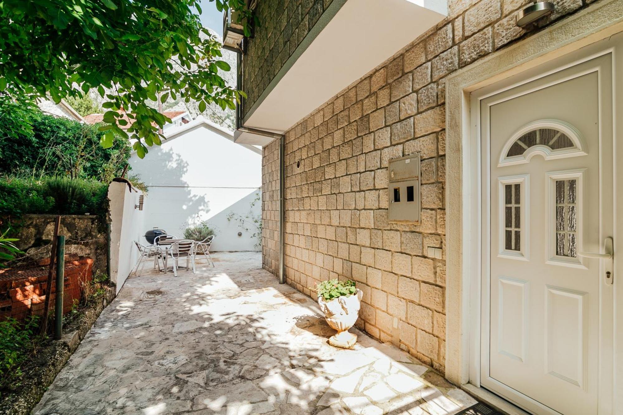 Holiday Home Amanda Hollick Kotor Zewnętrze zdjęcie