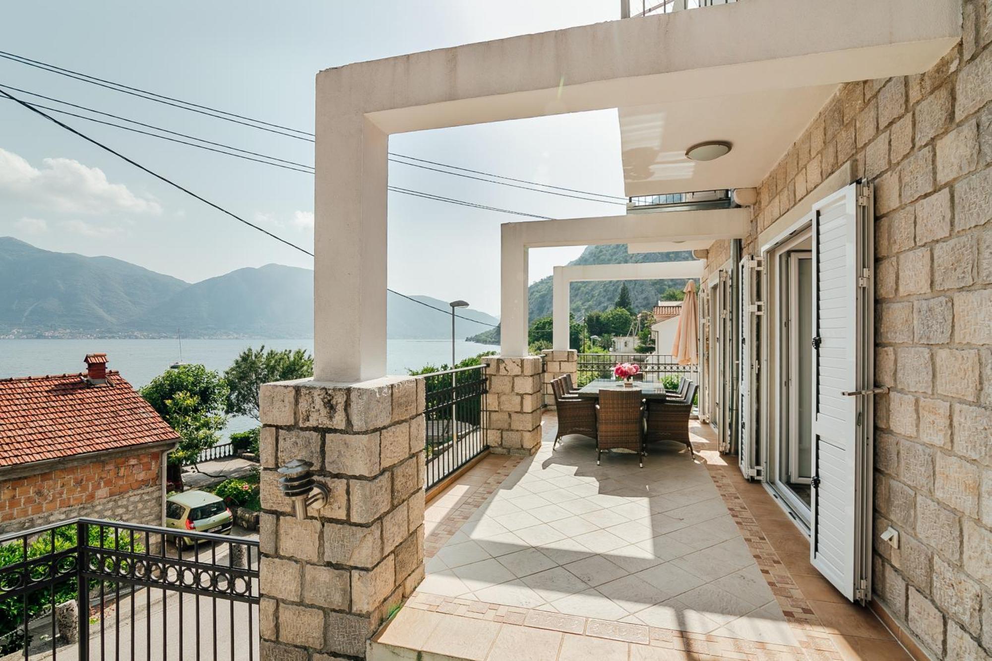 Holiday Home Amanda Hollick Kotor Zewnętrze zdjęcie